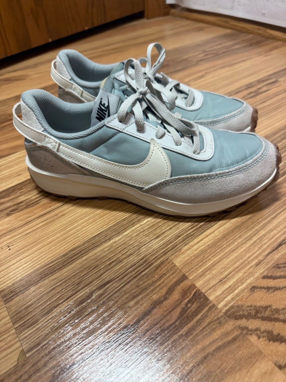 Nike Women's Waffle Debut Sneaker, 8.5